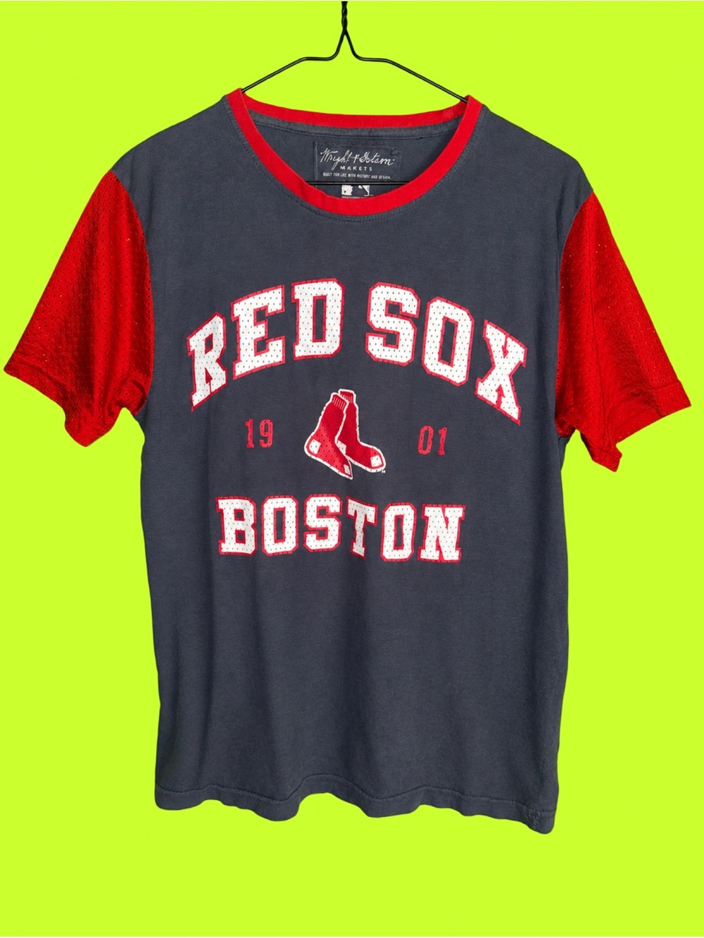 Wright & Ditson Boston Red Sox Mesh Sleeve Graphic Tee | Men’s Small